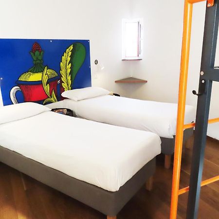 Tric Trac Hostel Napoli Ngoại thất bức ảnh